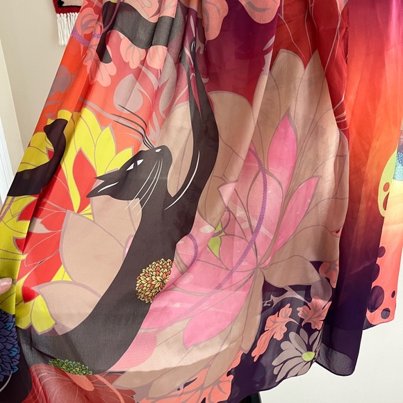 Vibrant Silk Scarf with cats - Picture 2 of 3
